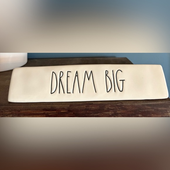 Rae Dunn Ceramic Plaque with 'Dream Big' Text - Picture 1 of 1